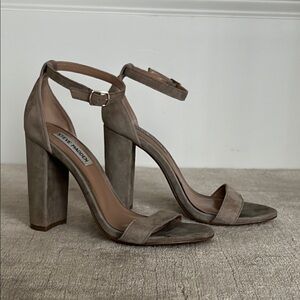 Steve Madden Women's Tan Heeled Sandals, size 6.5
